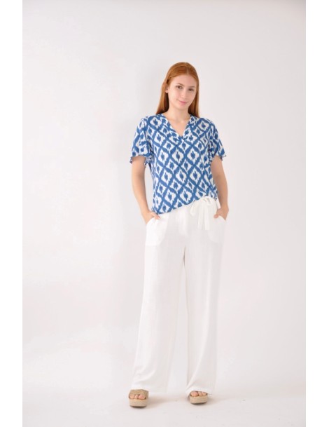 BLUSA GOLA EM BICO