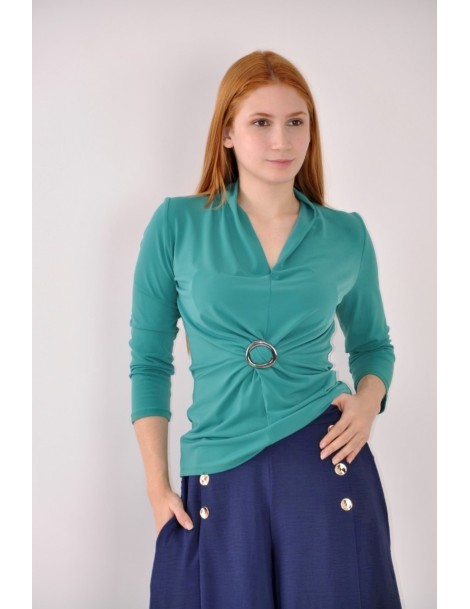 BLUSA C/DETALHE