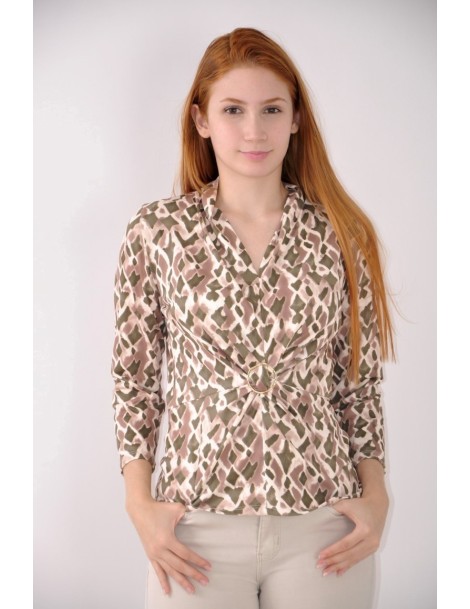 BLUSA ESTAMPADA C/DETALHE