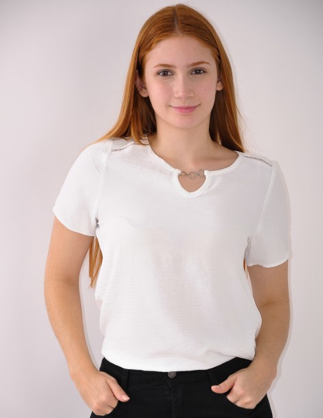 BLUSA C/DETALHE