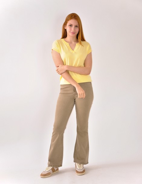 CAMISOLA C/GOLA BICO