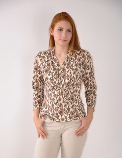 BLUSA ESTAMPADA C/DETALHE