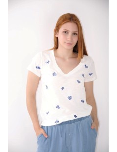 CAMISETA BORDADA