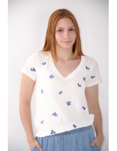 CAMISETA BORDADA