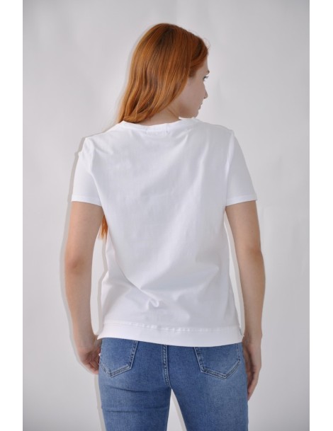 CAMISETA ESTAMPADA Y BORDADA 