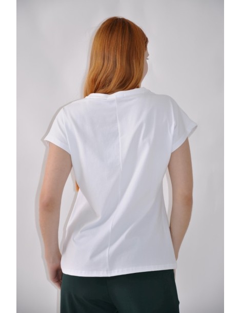CAMISETA ESTAMPADA Y BORDADA 