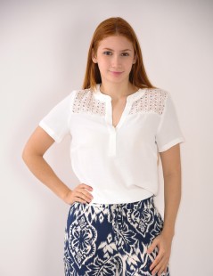 BLUSA GOLA EM BICO