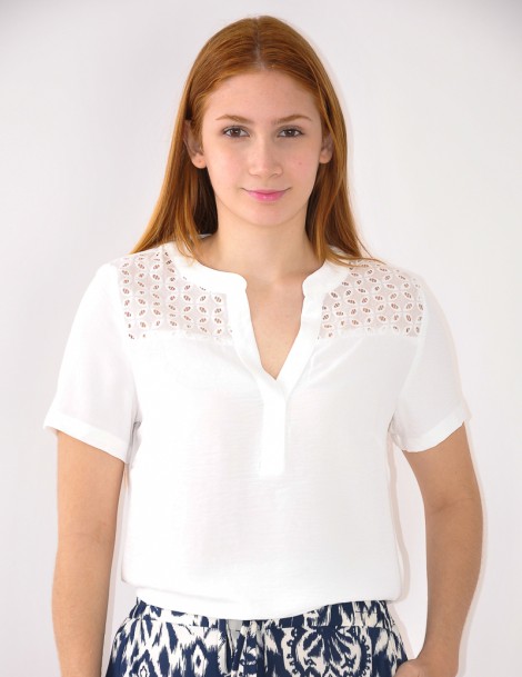 BLUSA GOLA EM BICO