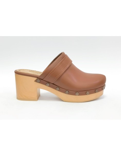 ZUECO TACÓN MADERA 