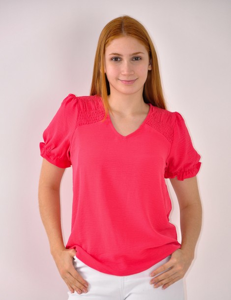 BLUSA GOLA EM BICO