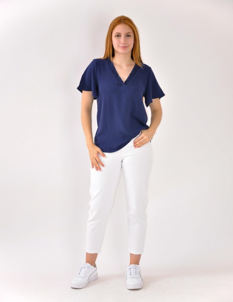 BLUSA GOLA EM BICO