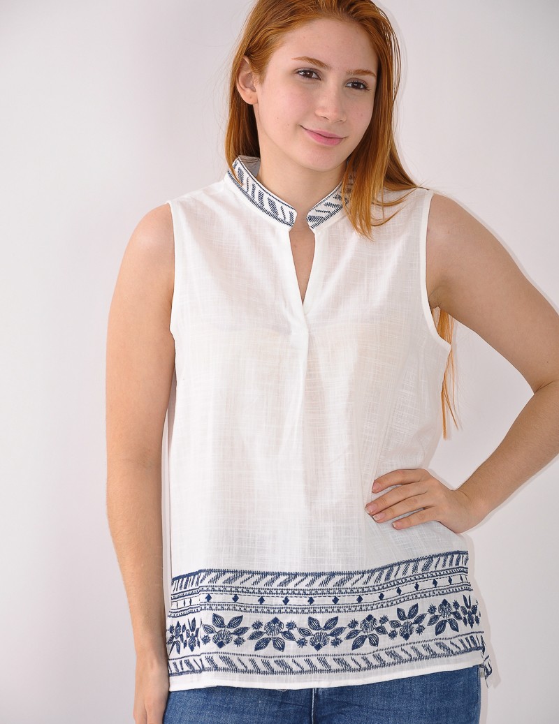 BLUSA BORDADA AZUL