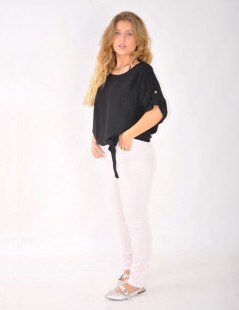 BLUSA C/LAZO Y BOTONES DE LADO 