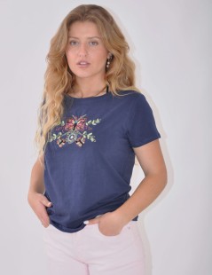 CAMISETA BORDADA