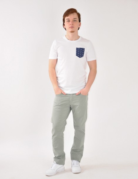T-SHIRT C/ BOLSO