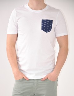 T-SHIRT C/ BOLSO
