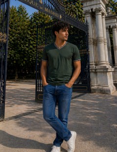 T-SHIRT DECOTE BICO