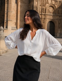 BLUSE DECOT EM BICO